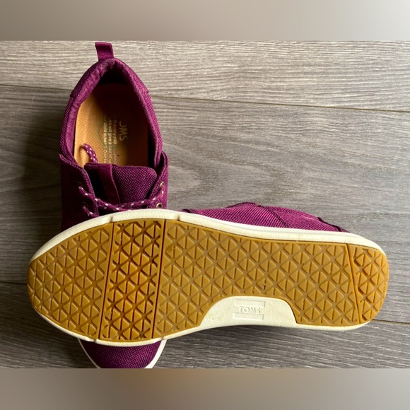 Toms delray woman’s runners - Picture 2 of 3